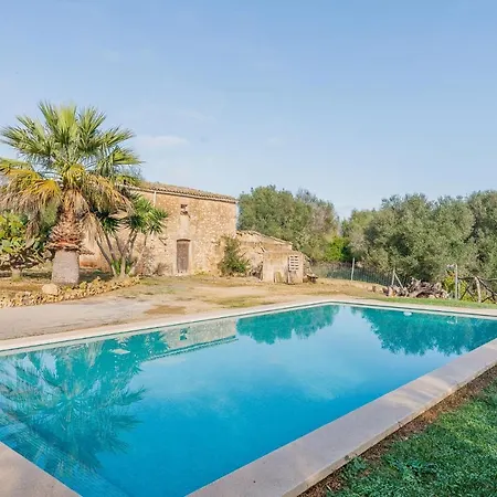 Villa Son Huguet *
