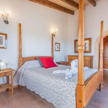 Son Huguet Villa